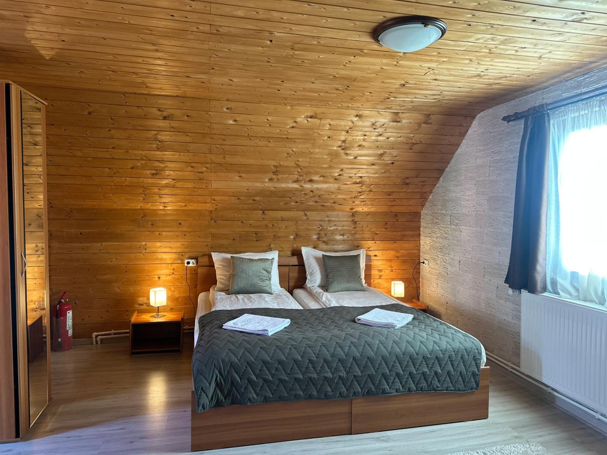 Somogyi Vendeghaz Bed & Breakfast Bancu Bagian luar foto