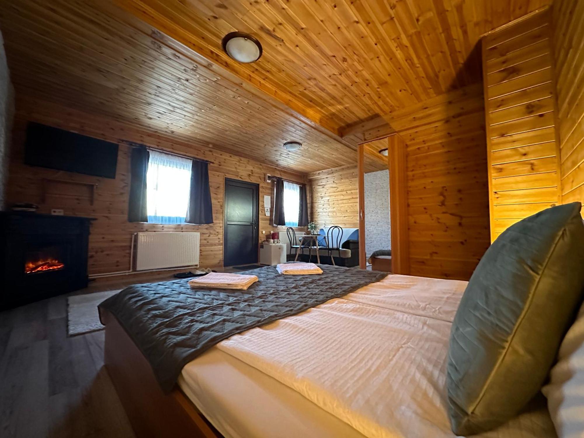 Somogyi Vendeghaz Bed & Breakfast Bancu Bagian luar foto