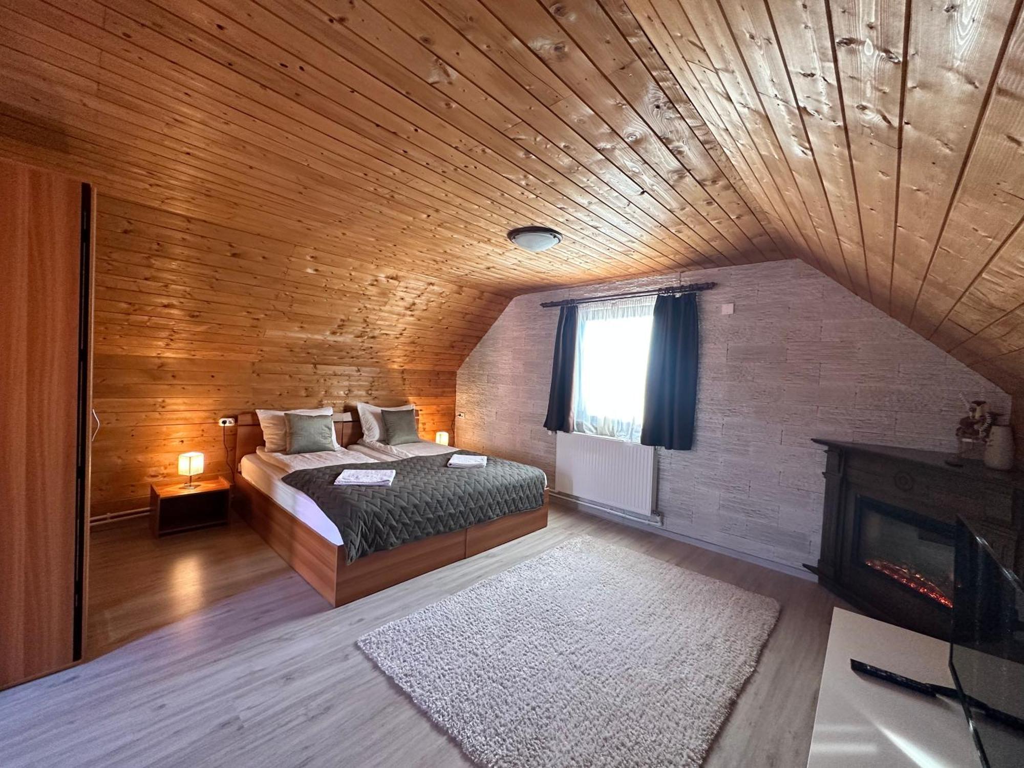 Somogyi Vendeghaz Bed & Breakfast Bancu Bagian luar foto